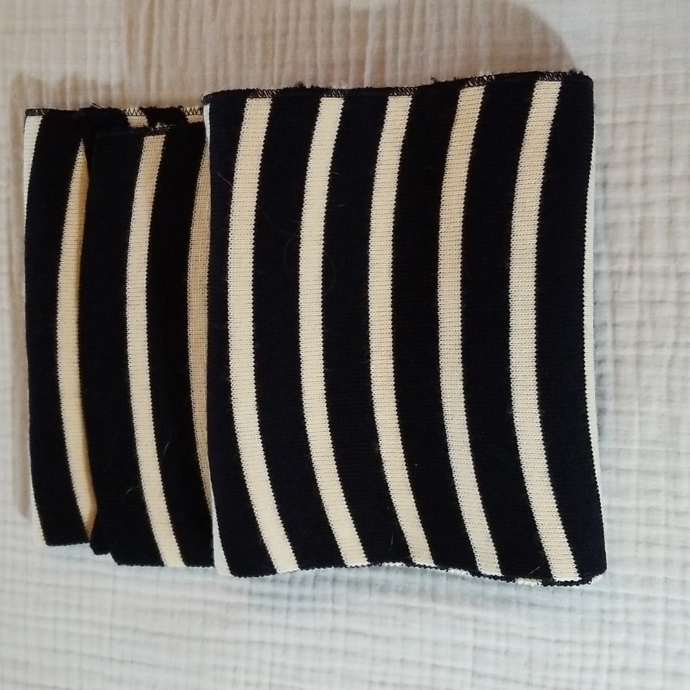 Navy and white/cream wool Breton scarf